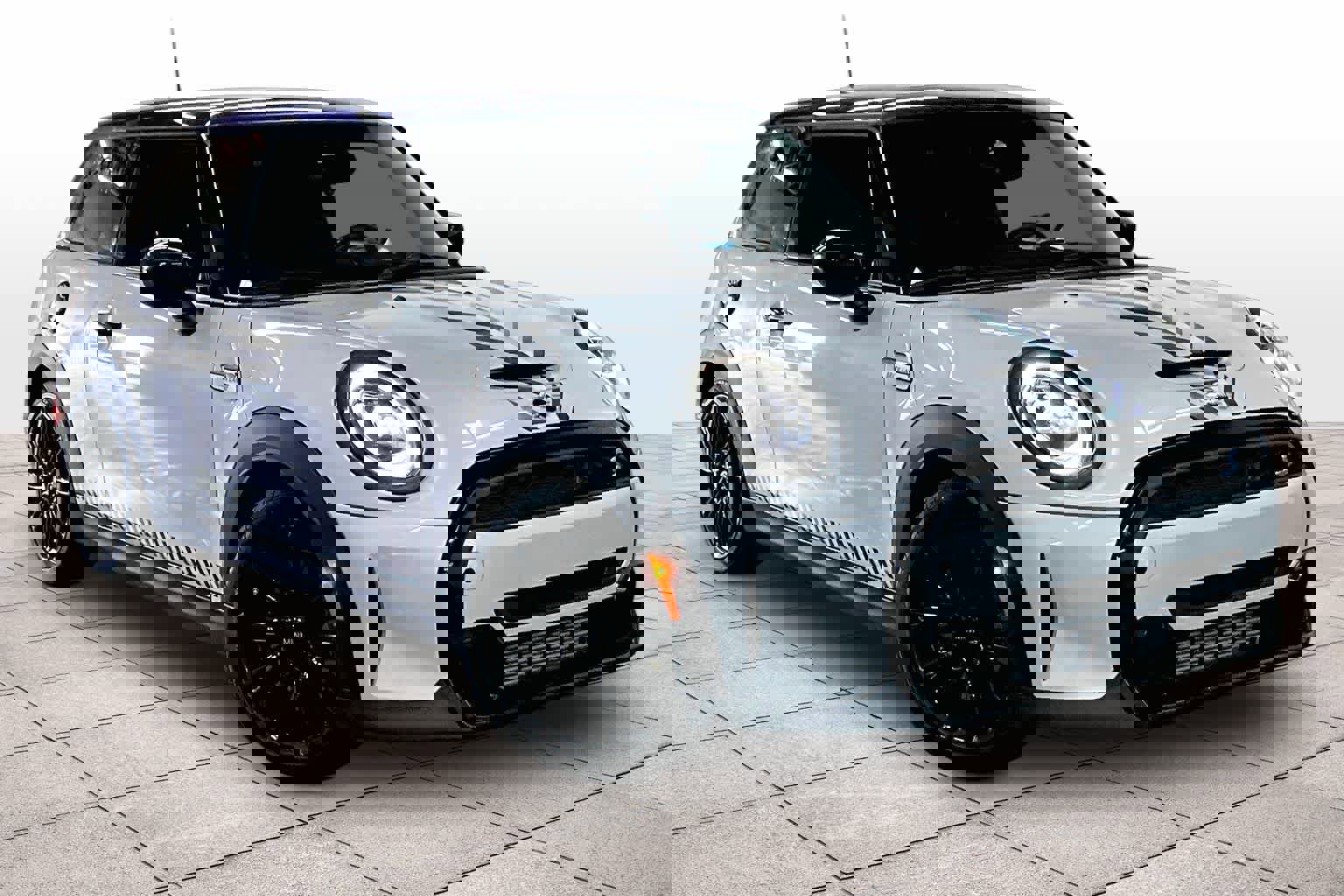 Used 2022 MINI Cooper S image 2