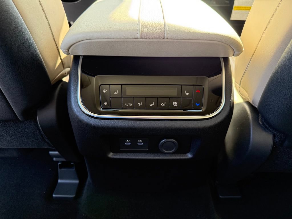 New 2026 Nissan Armada Platinum Reserve AWD/4WD image 15