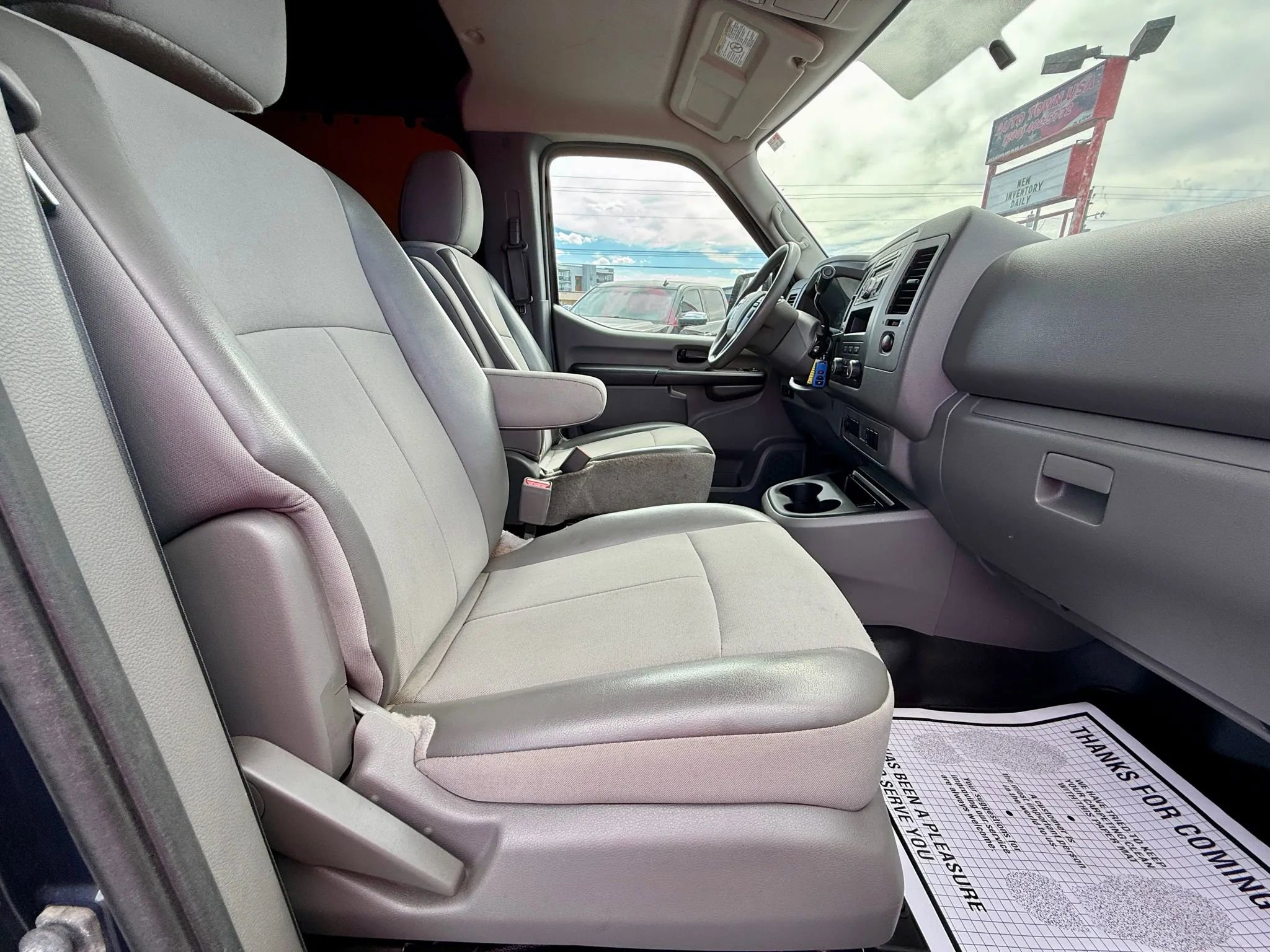 Used 2016 Nissan NV 1500 SV image 17