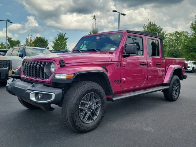 Used 2024 Jeep Gladiator Sport AWD/4WD image 29