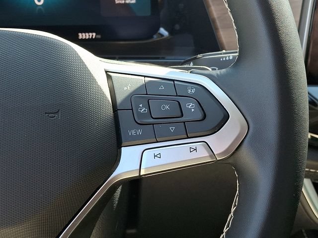 Used 2025 Volkswagen Atlas SE AWD/4WD image 24