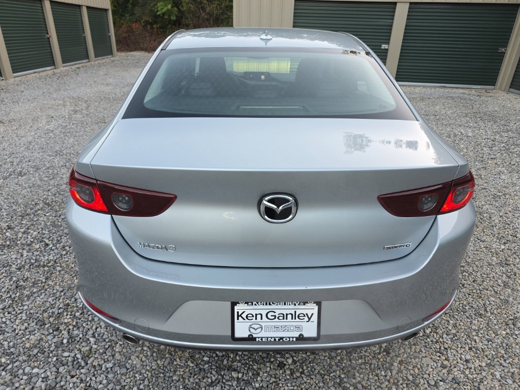Used 2019 MAZDA MAZDA3 Sedan w/ Preferred Package FWD image 4