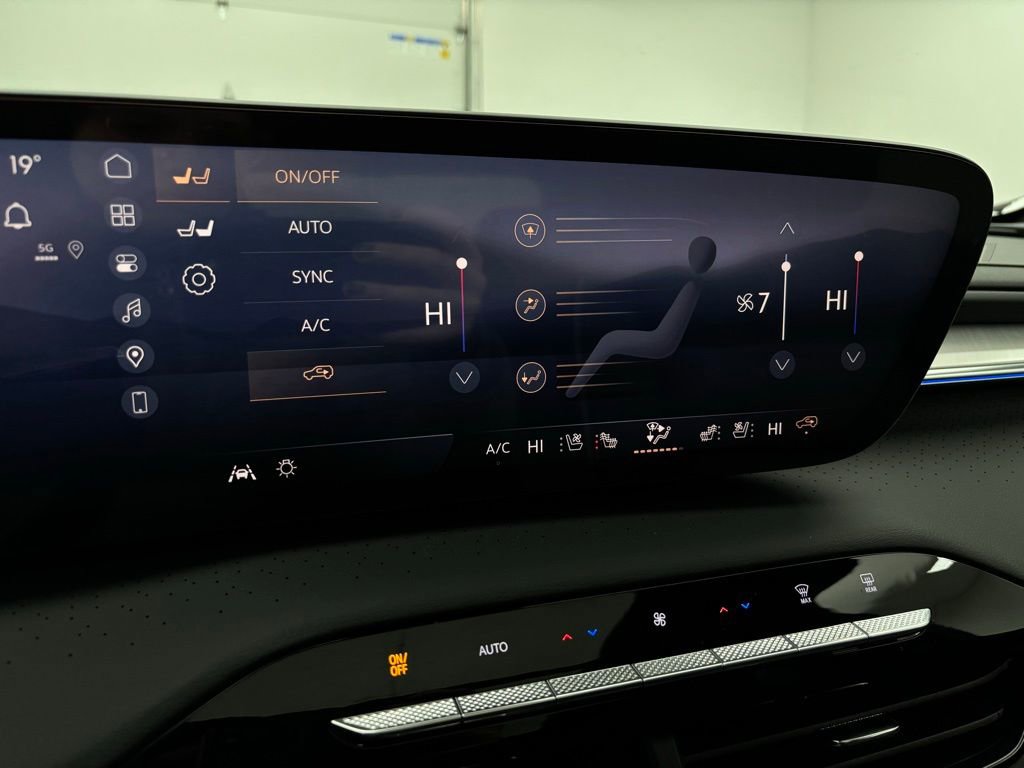 New 2026 Buick Enclave Avenir w/ Super Cruise Package image 32