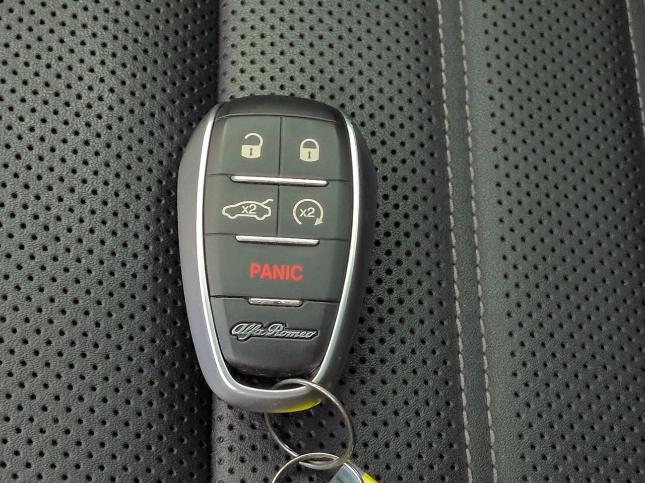 Used 2024 Alfa Romeo Tonale Ti AWD/4WD image 28