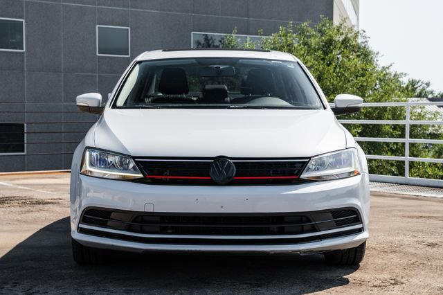 Used 2017 Volkswagen Jetta SE image 15