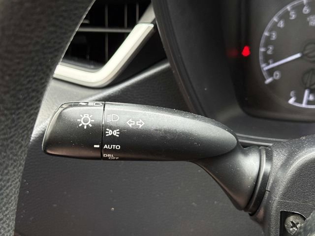 Used 2020 Toyota Corolla LE image 25