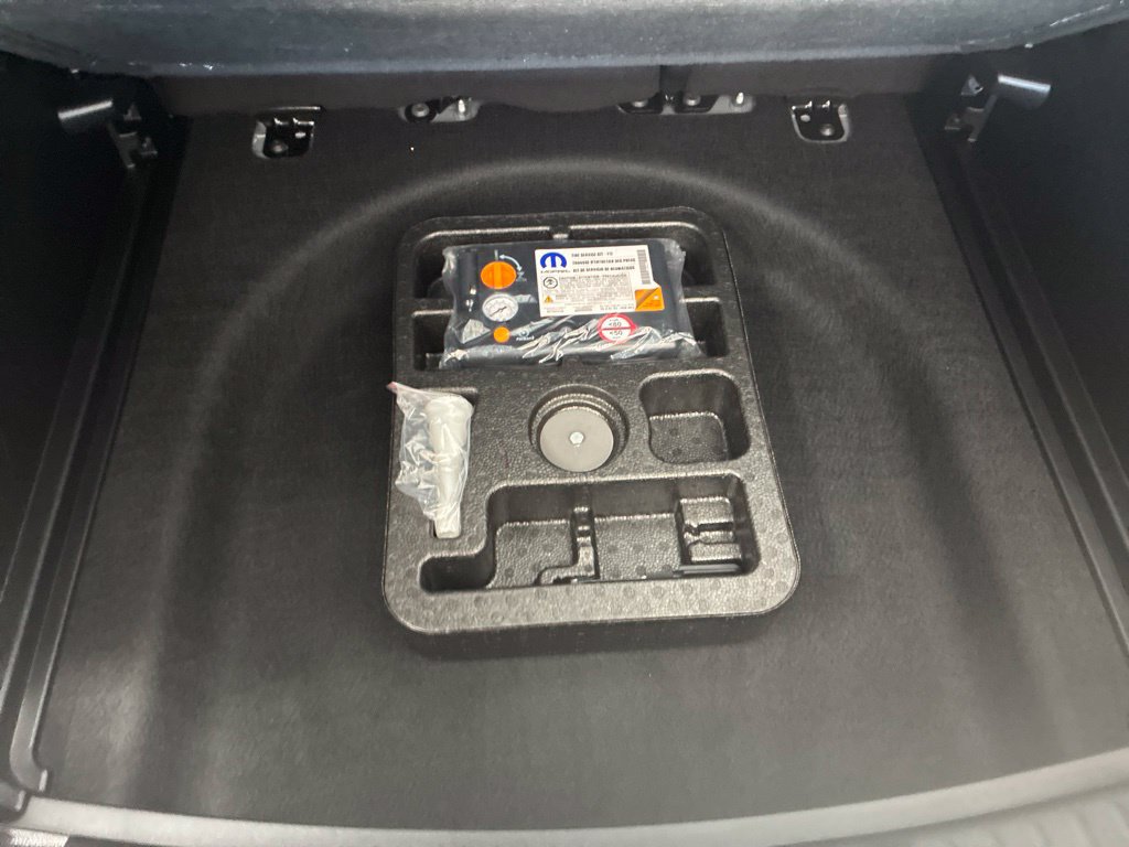 Certified 2023 Jeep Compass Limited AWD/4WD image 24