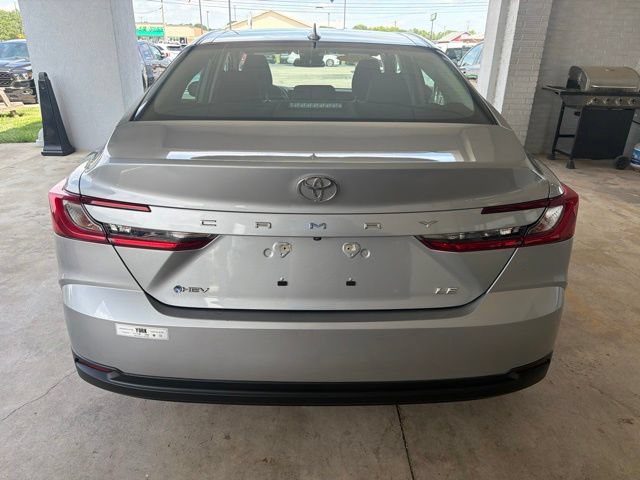 Used 2025 Toyota Camry LE FWD image 4