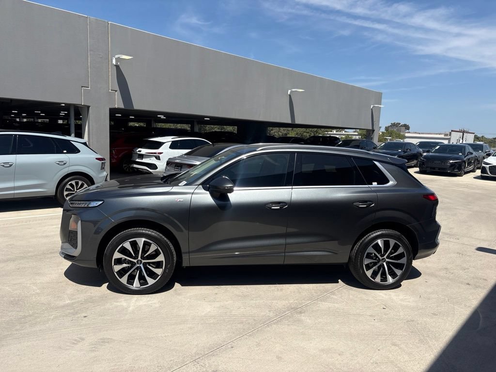 Used 2026 Audi Q3 quattro 2.0T AWD/4WD image 9
