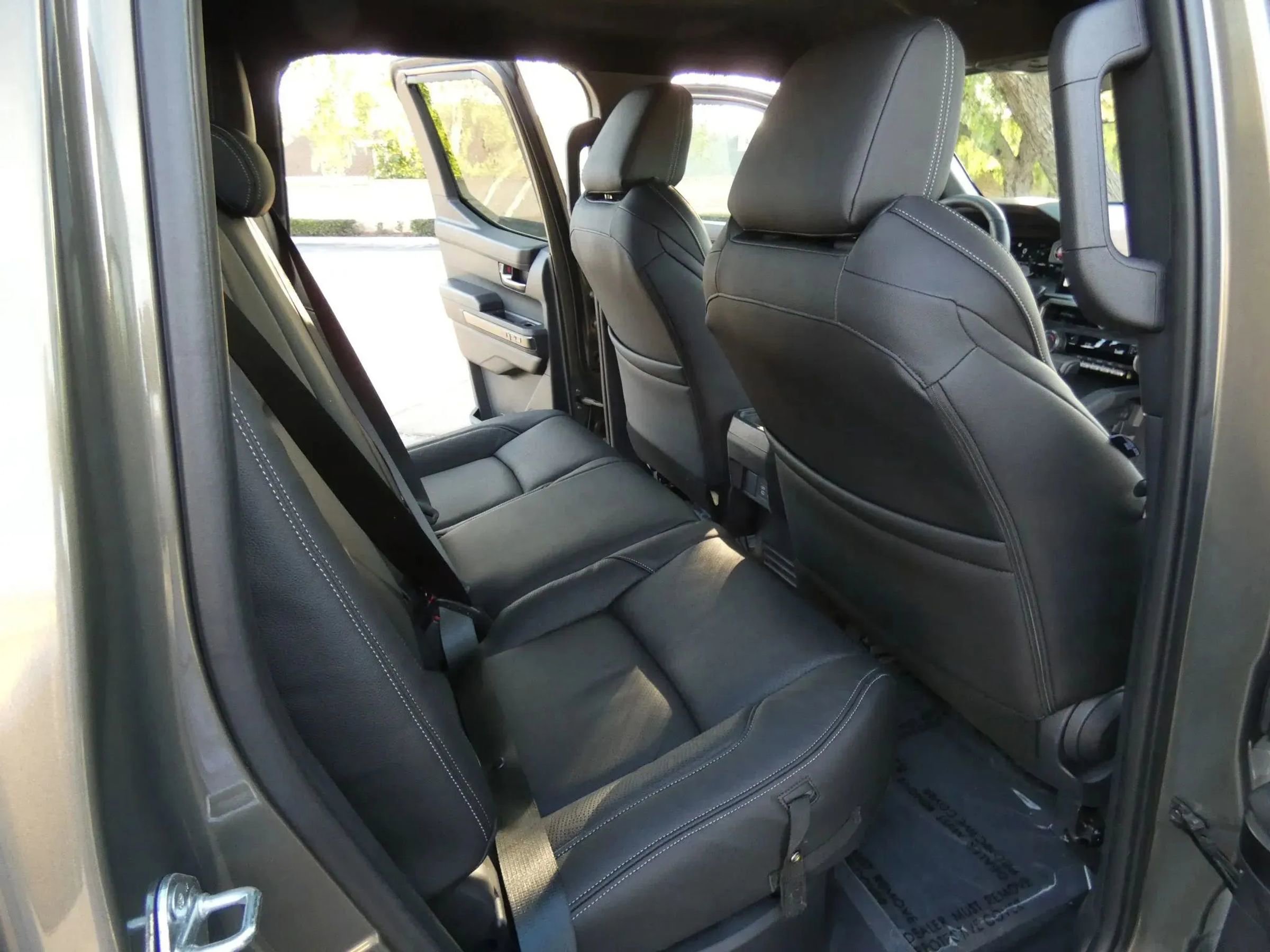 Used 2025 Toyota Tacoma TRD Sport image 27