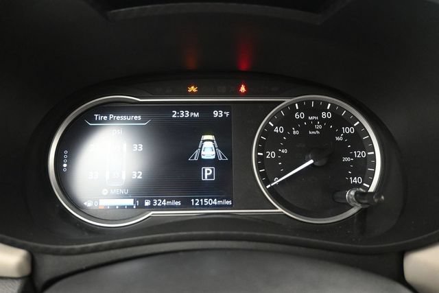 Used 2020 Nissan Versa SV FWD image 27