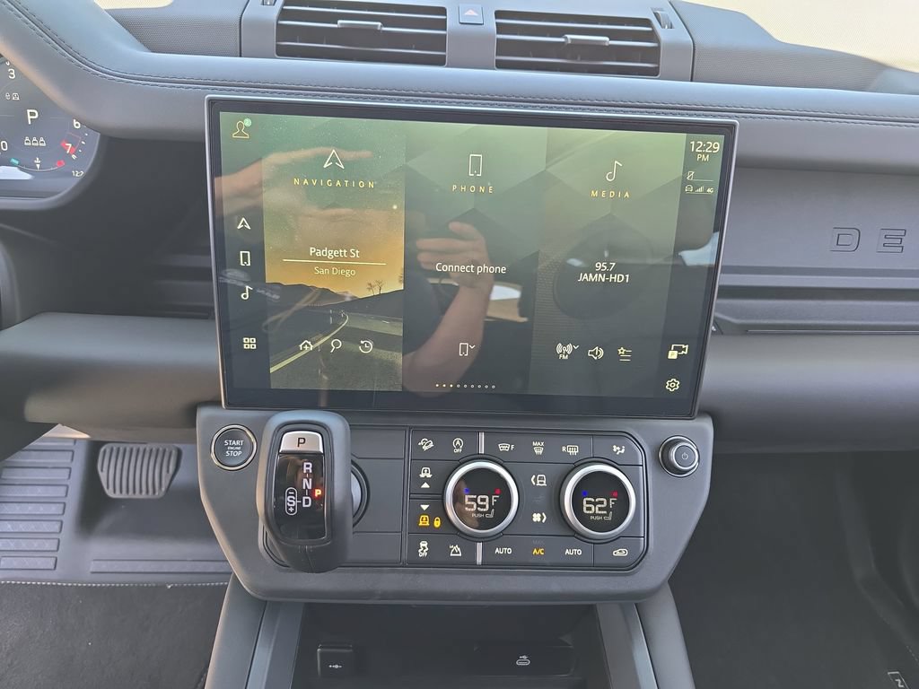 New 2026 Land Rover Defender 110 X-Dynamic SE AWD/4WD image 20