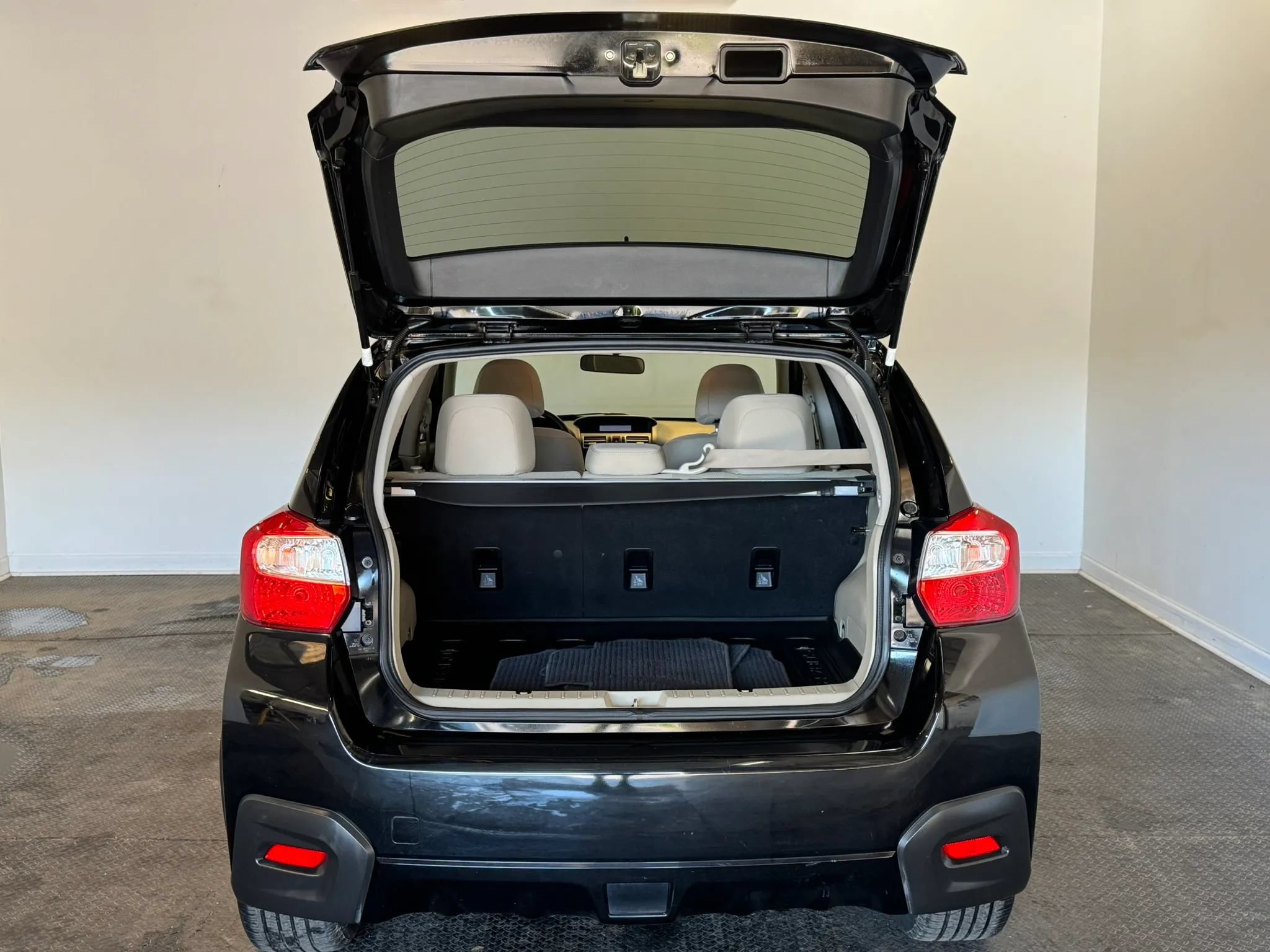 Used 2015 Subaru Crosstrek 2.0i Premium AWD/4WD image 28