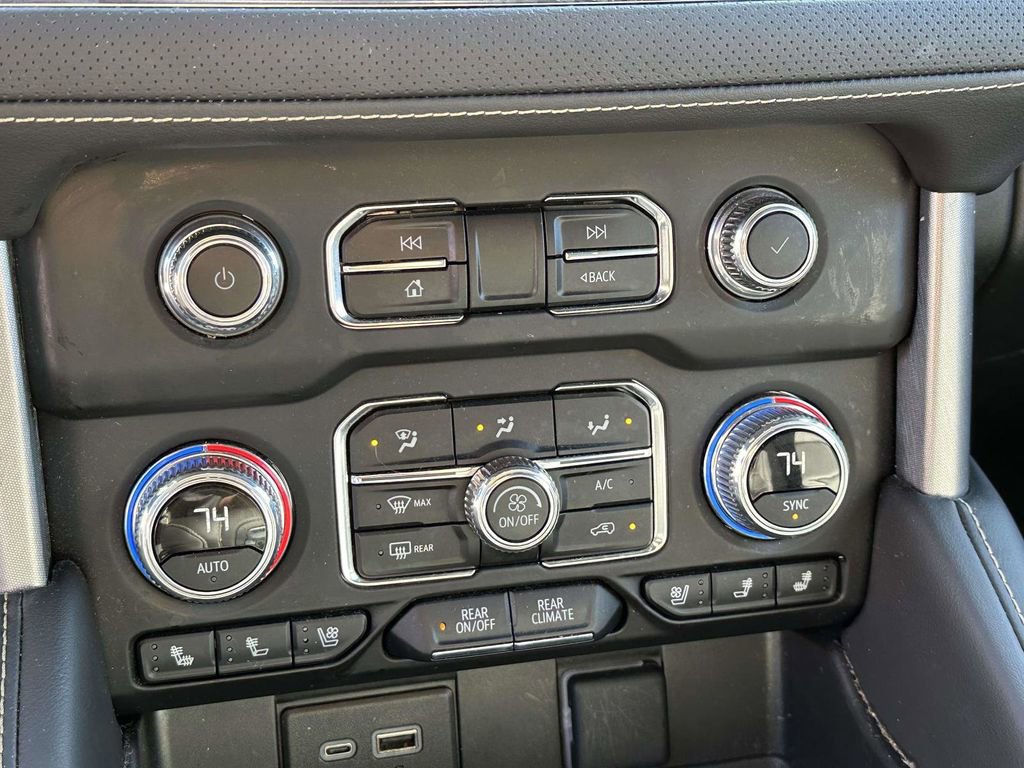 Used 2024 GMC Yukon SLT image 27