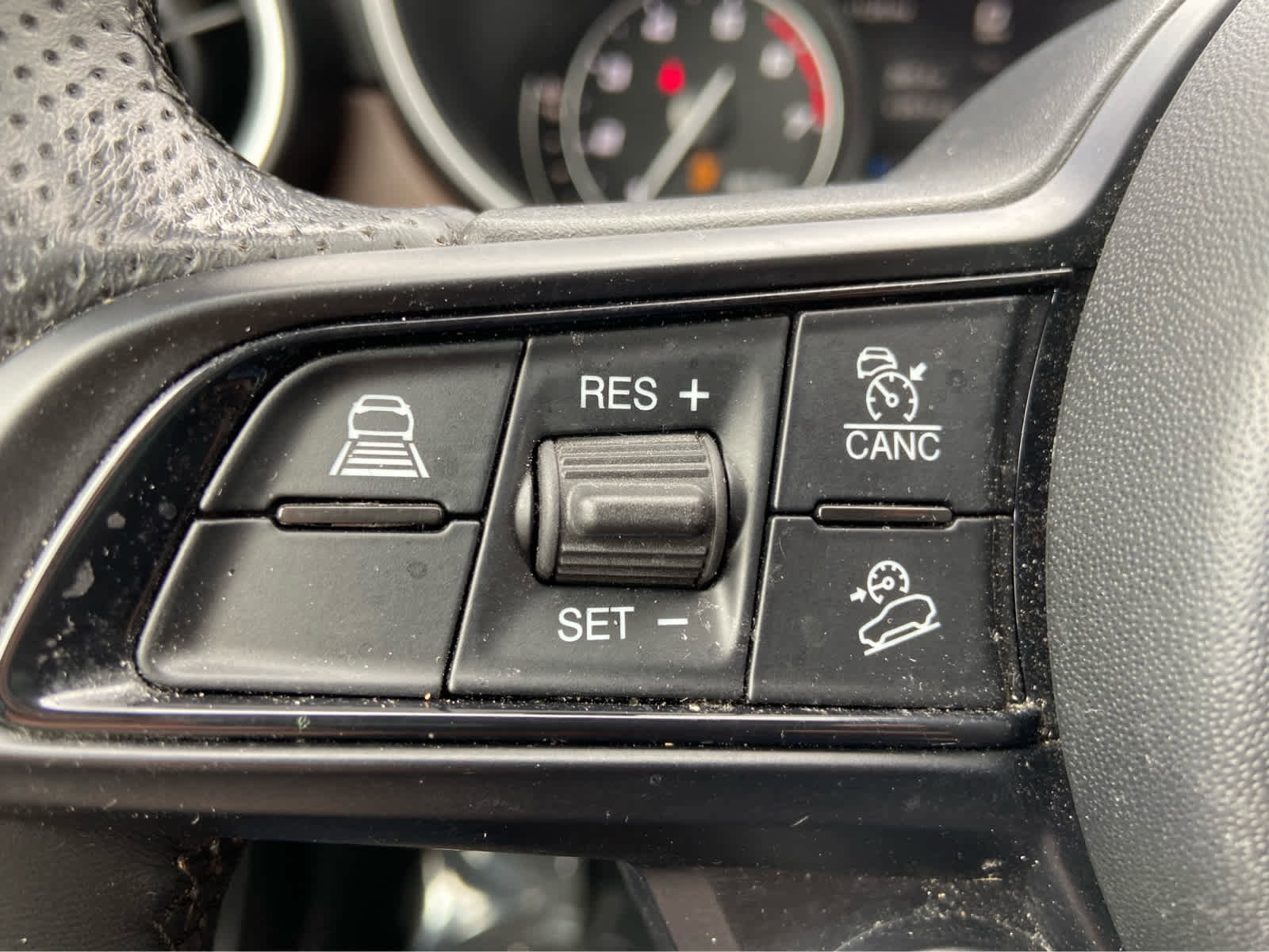 Used 2021 Alfa Romeo Stelvio Sprint w/ Active Assist 1 Package AWD/4WD image 21