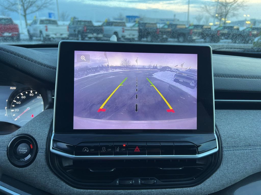 Used 2023 Jeep Compass Latitude image 17