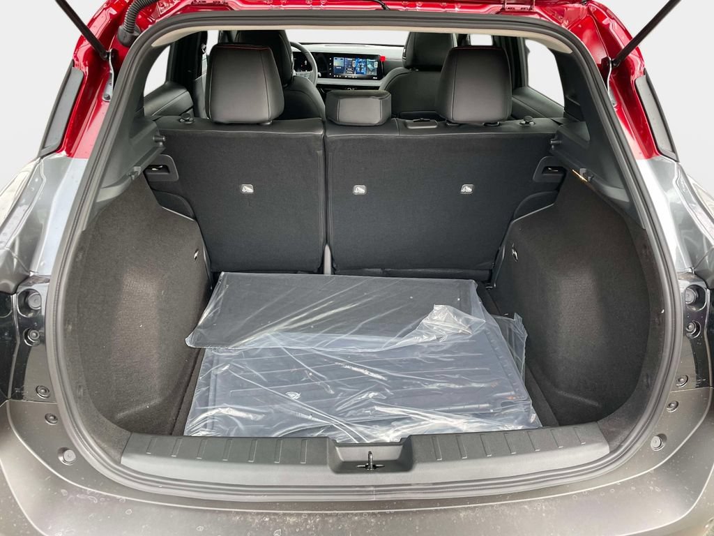 New 2027 Nissan Kicks SR w/ SR Premium Package FWD image 13