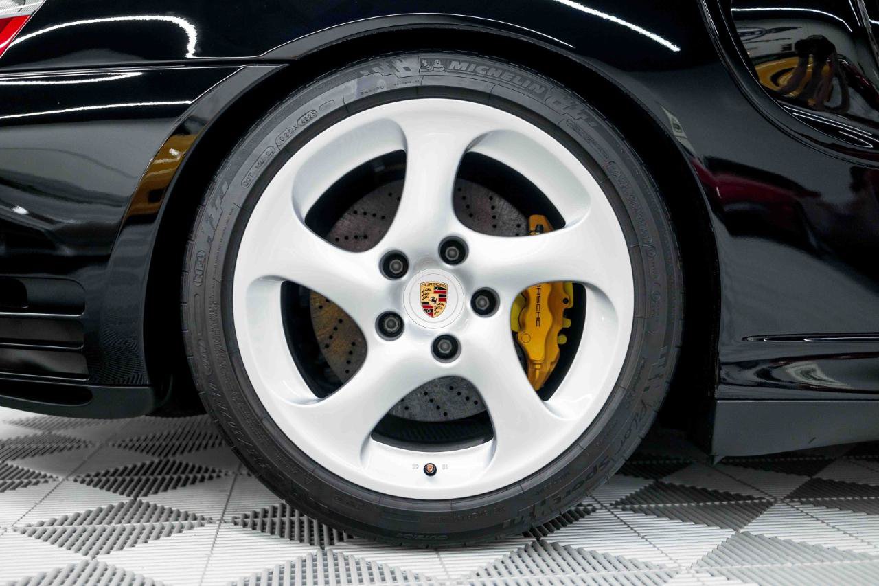 Used 2002 Porsche 911 GT2 RWD image 38