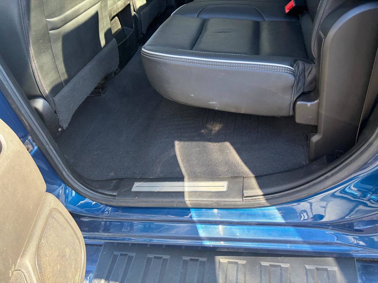 Used 2019 Chevrolet Silverado 2500 High Country w/ Duramax Plus Package AWD/4WD image 38