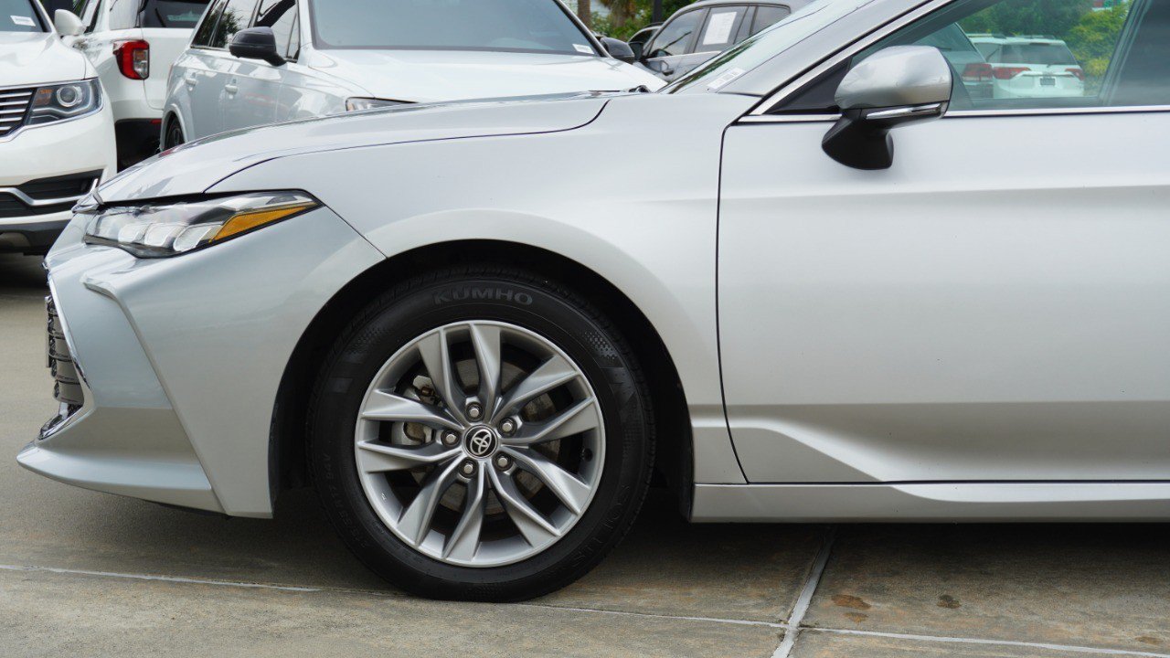 Used 2022 Toyota Avalon XLE FWD image 10