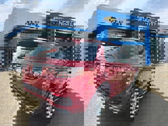 Used 2020 Land Rover Discovery Sport S R-Dynamic image 2