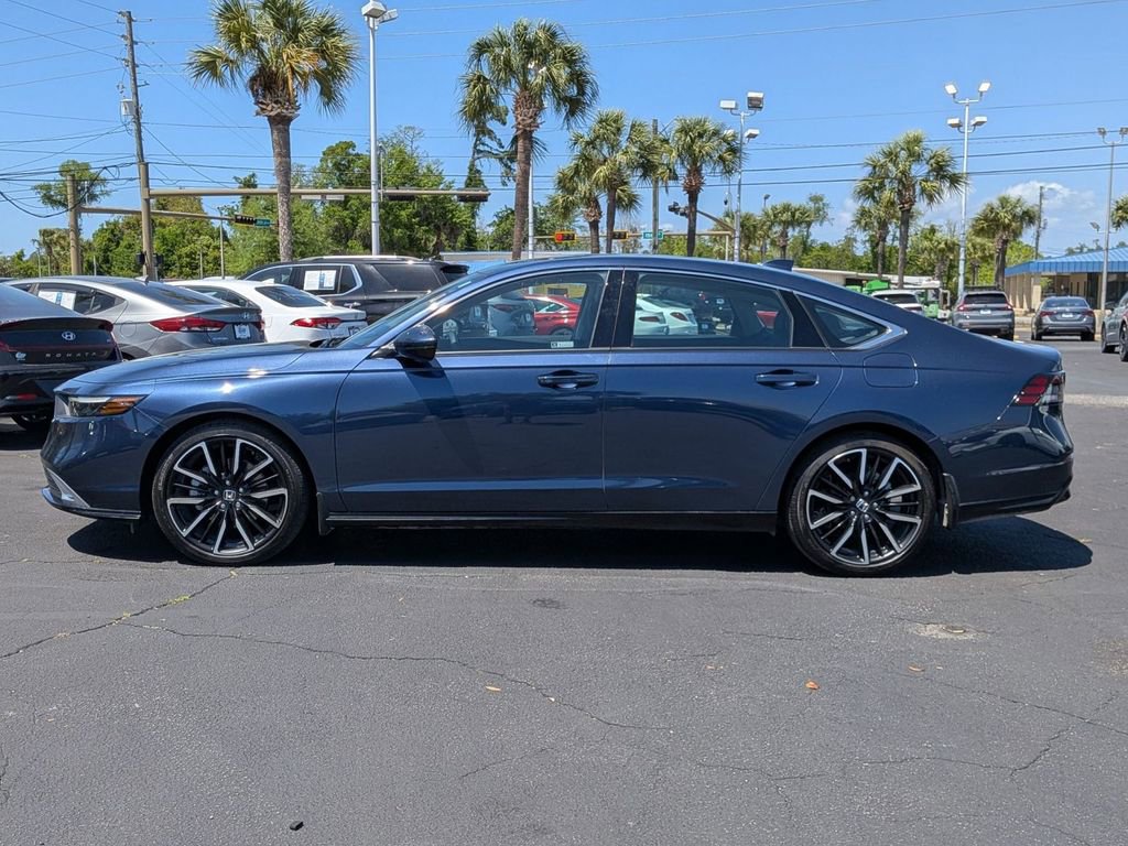 Used 2023 Honda Accord Touring image 8