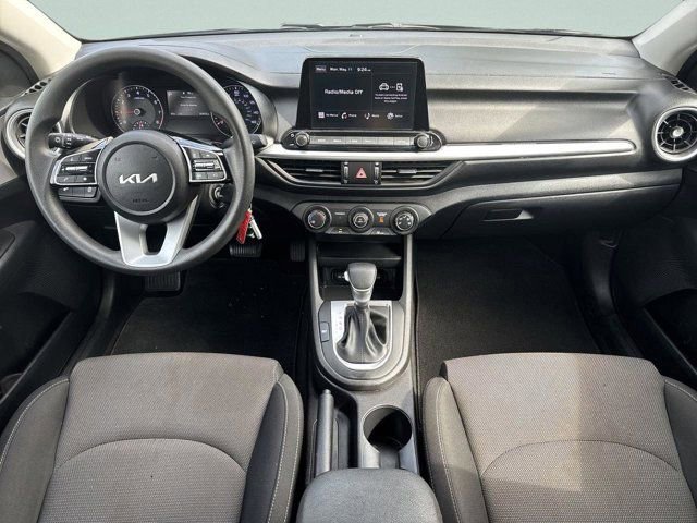Used 2023 Kia Forte LXS w/ LXS Technology Package FWD image 11