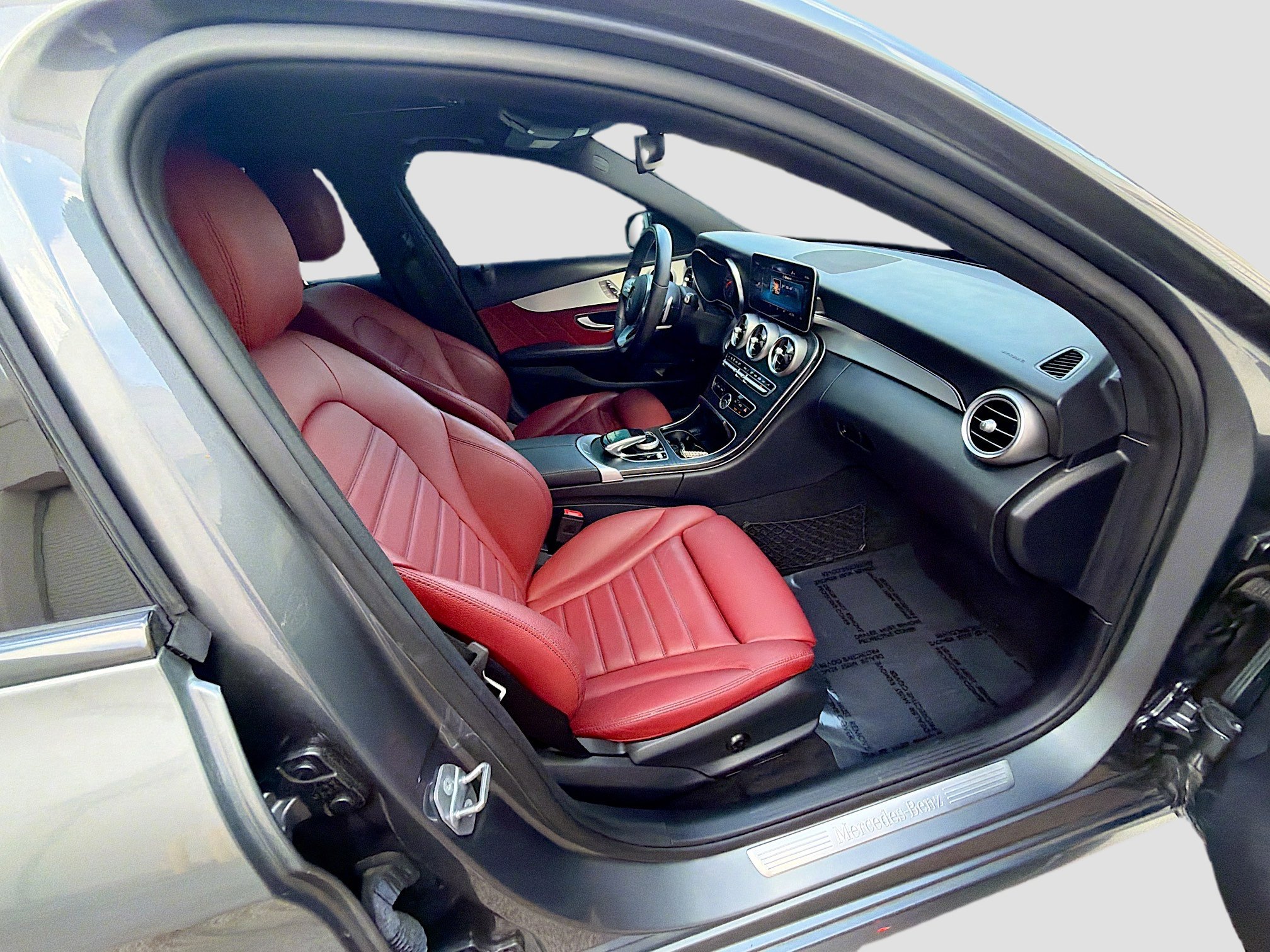 Used 2019 Mercedes-Benz C 300 Sedan image 31