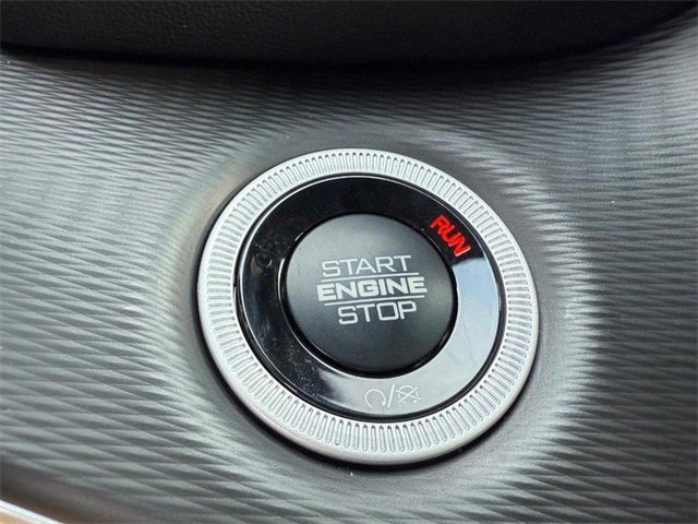 New 2025 Jeep Grand Cherokee L Laredo image 23