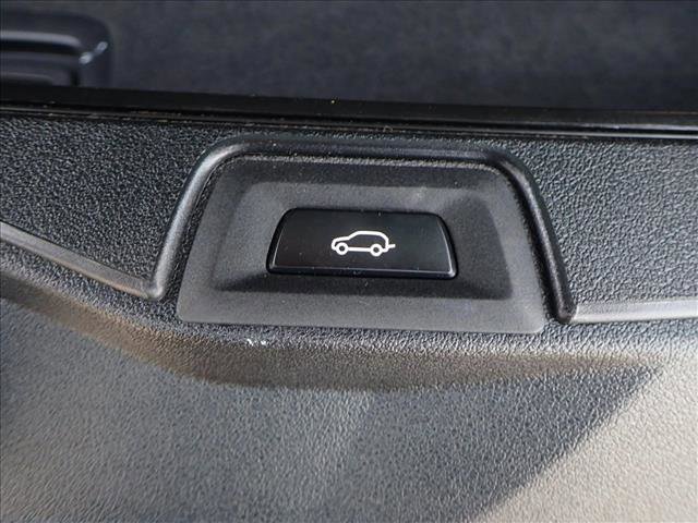 Used 2021 BMW X5 M50i image 9