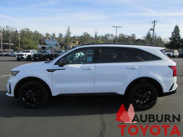 Used 2022 Kia Sorento SX image 9