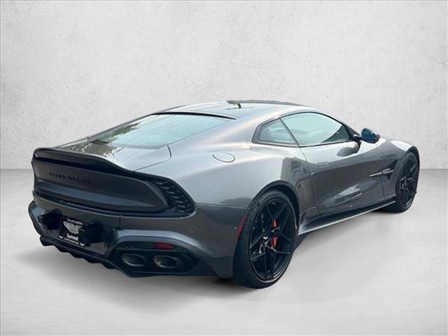 Used 2025 Aston Martin Vanquish RWD image 7