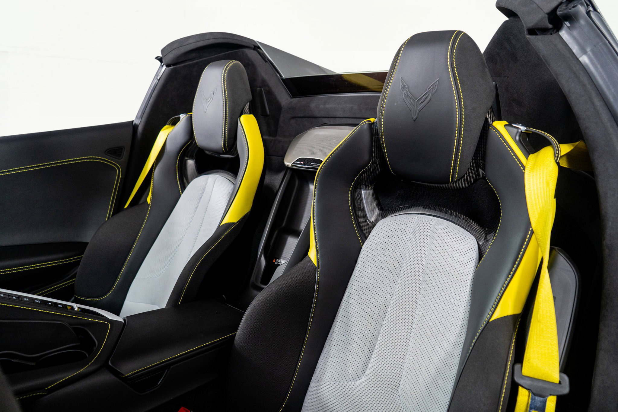 Used 2022 Chevrolet Corvette Stingray Premium Conv image 3