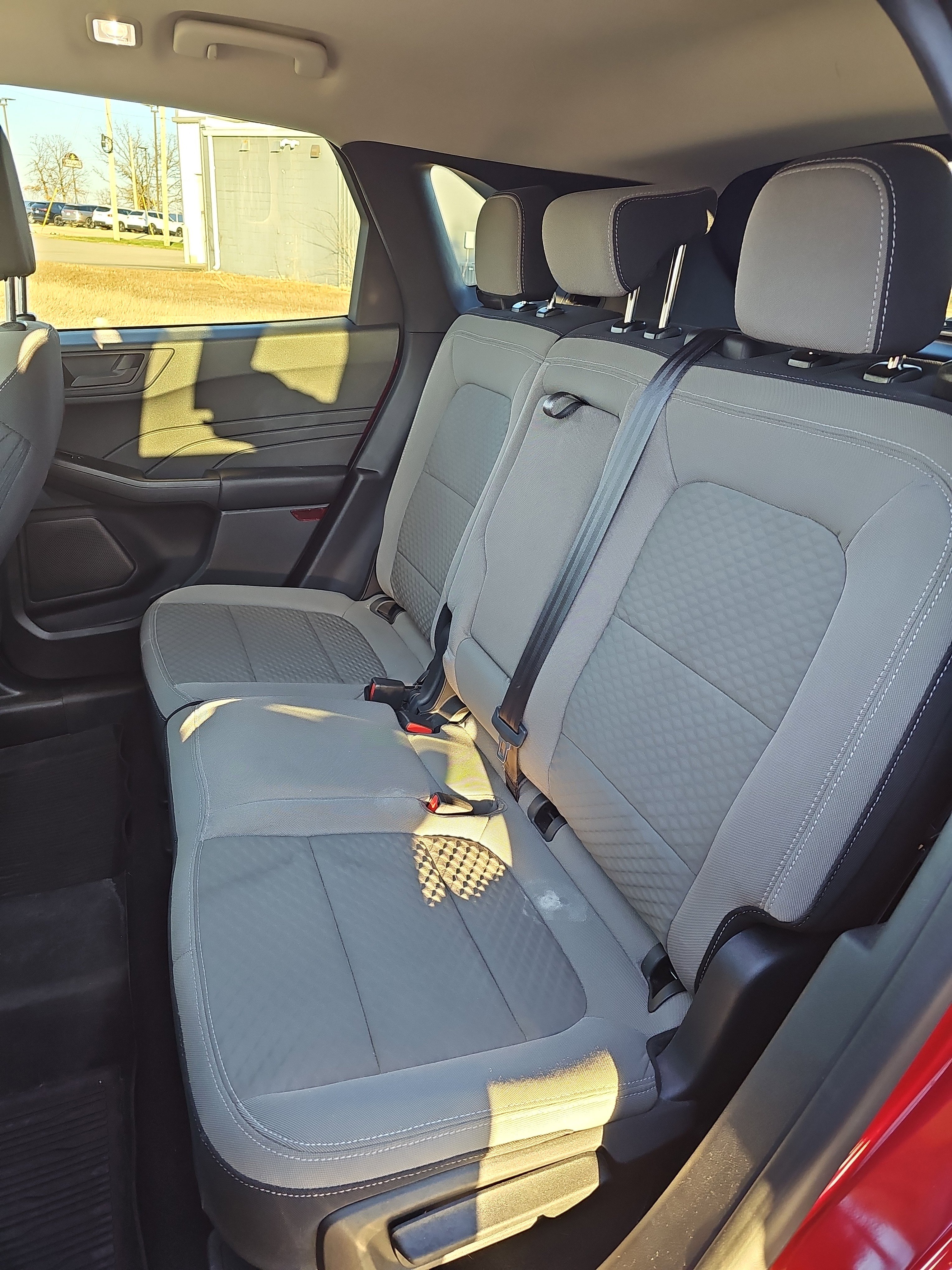 Used 2022 Ford Escape SE w/ SE Sport Appearance Package image 12