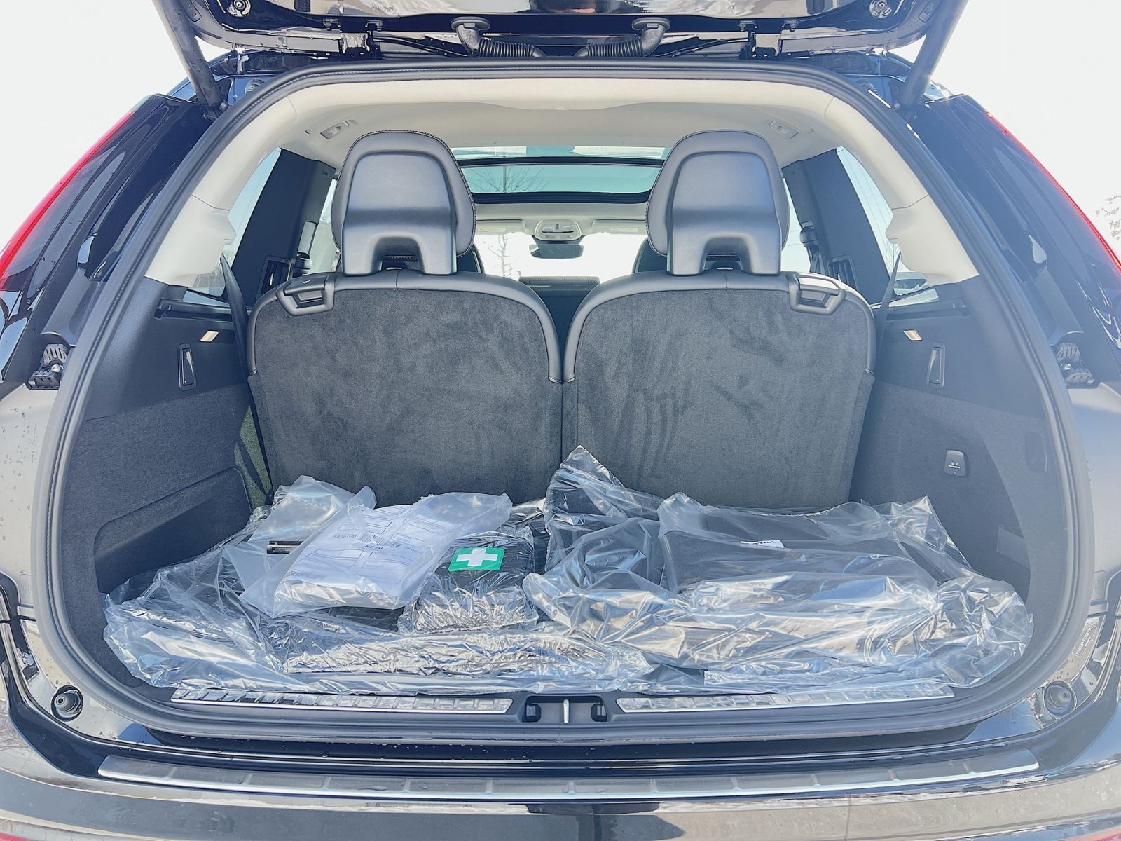 New 2026 Volvo XC90 B6 Ultra w/ Protection Package Premier AWD/4WD image 35