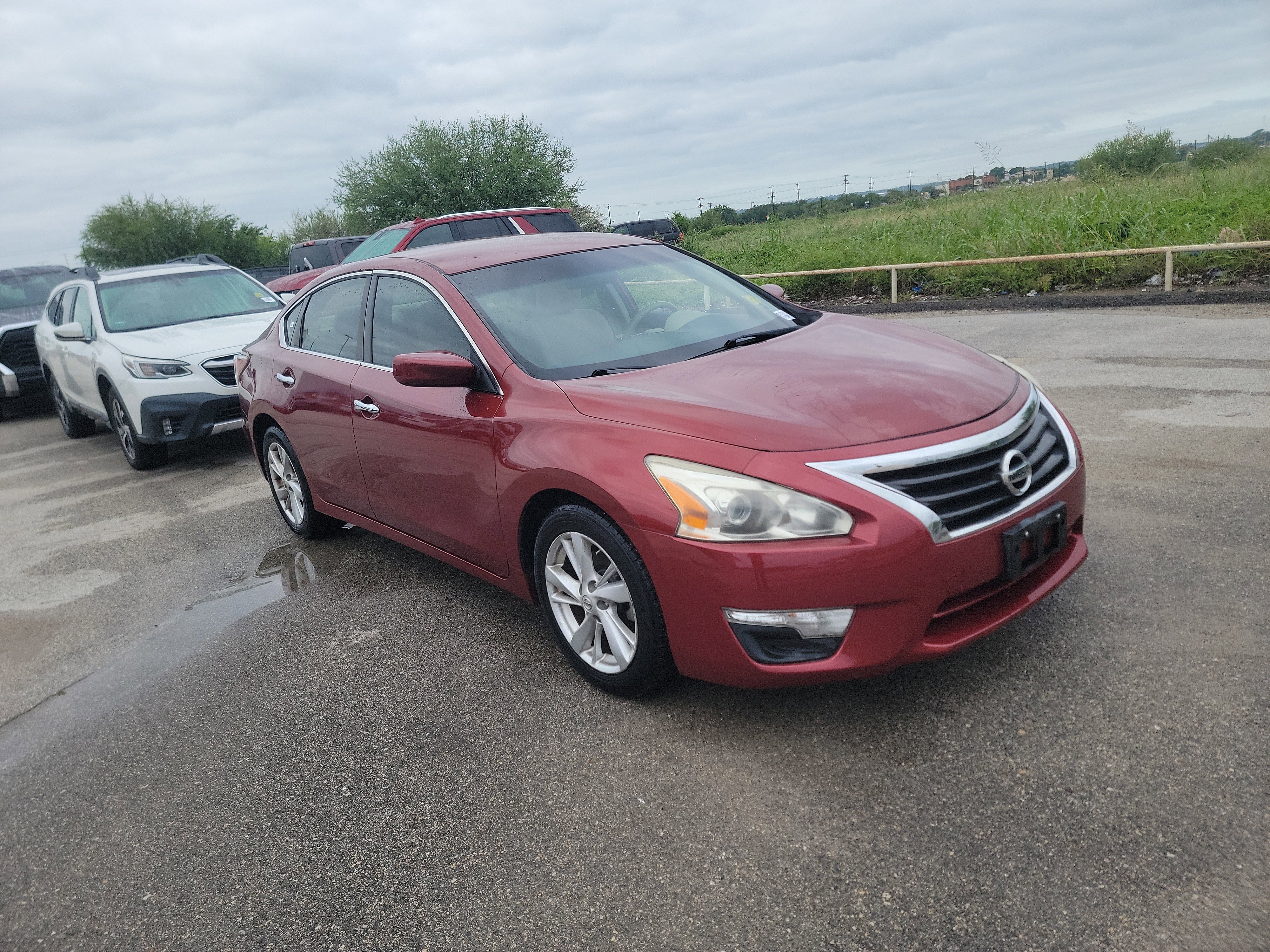 Used 2014 Nissan Altima 2.5 SV FWD image 1