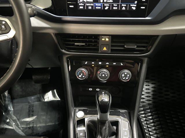 Certified 2023 Volkswagen Taos SE image 32