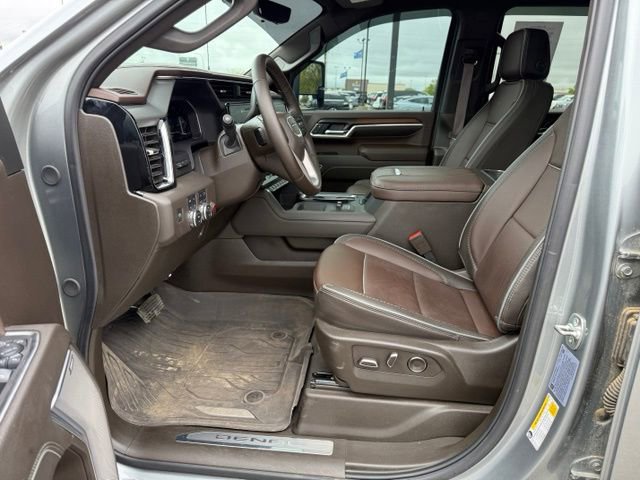 Used 2025 GMC Sierra 2500 Denali w/ Denali Reserve Package AWD/4WD image 2