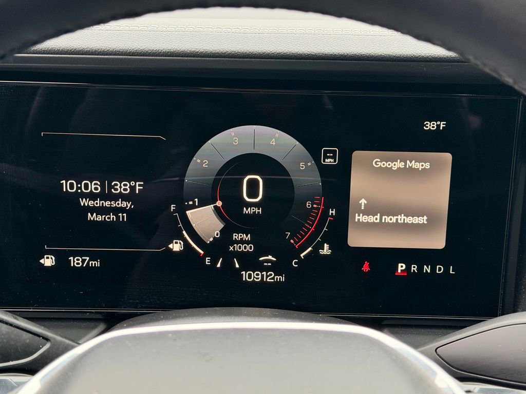 Used 2025 GMC Terrain Elevation w/ Black Edition image 30