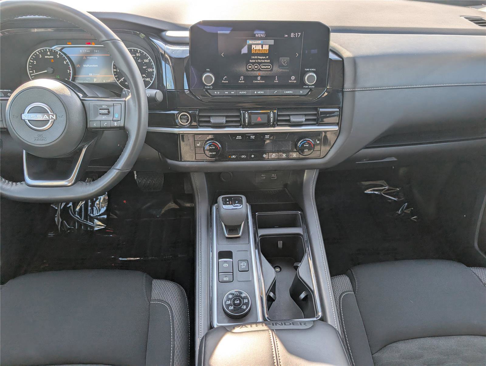 Used 2023 Nissan Pathfinder SV image 19