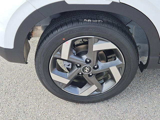 New 2025 Hyundai Venue Limited image 5