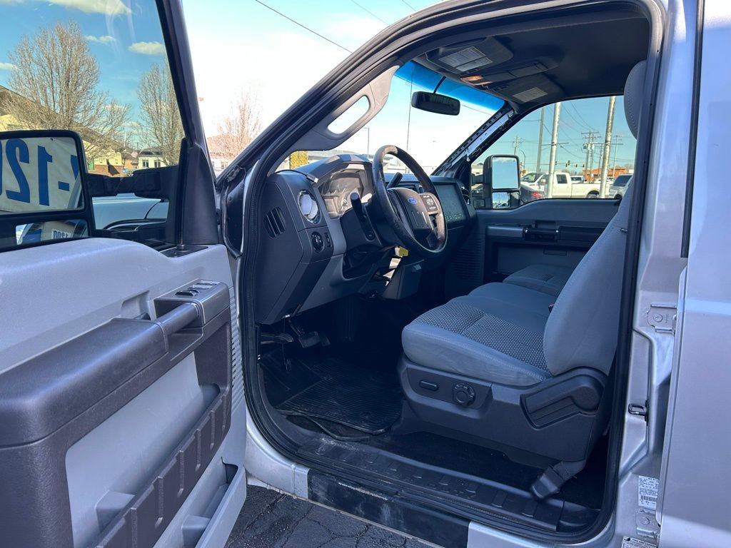 Used 2011 Ford F250 XLT w/ XLT Appearance Pkg image 13