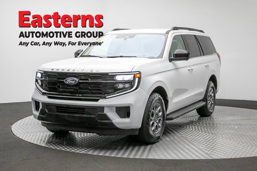 Used 2025 Ford Expedition Active