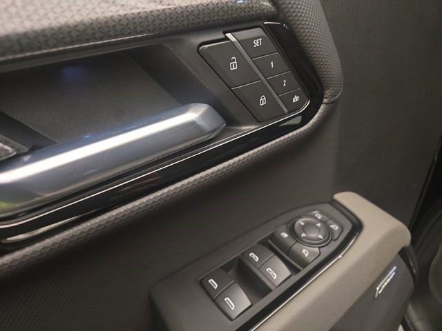 Certified 2025 Chevrolet Silverado 1500 ZR2 w/ Technology Package image 5