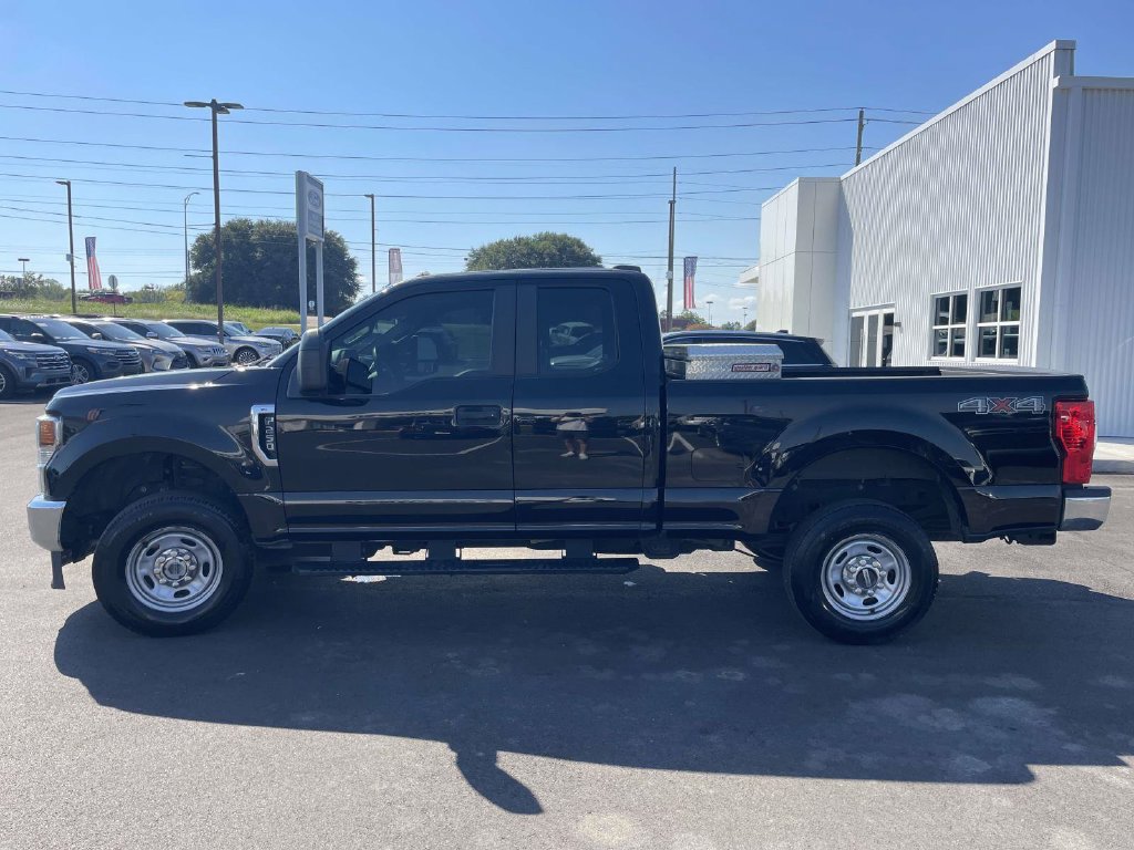 Used 2021 Ford F250 XL w/ Power Equipment Group AWD/4WD image 6