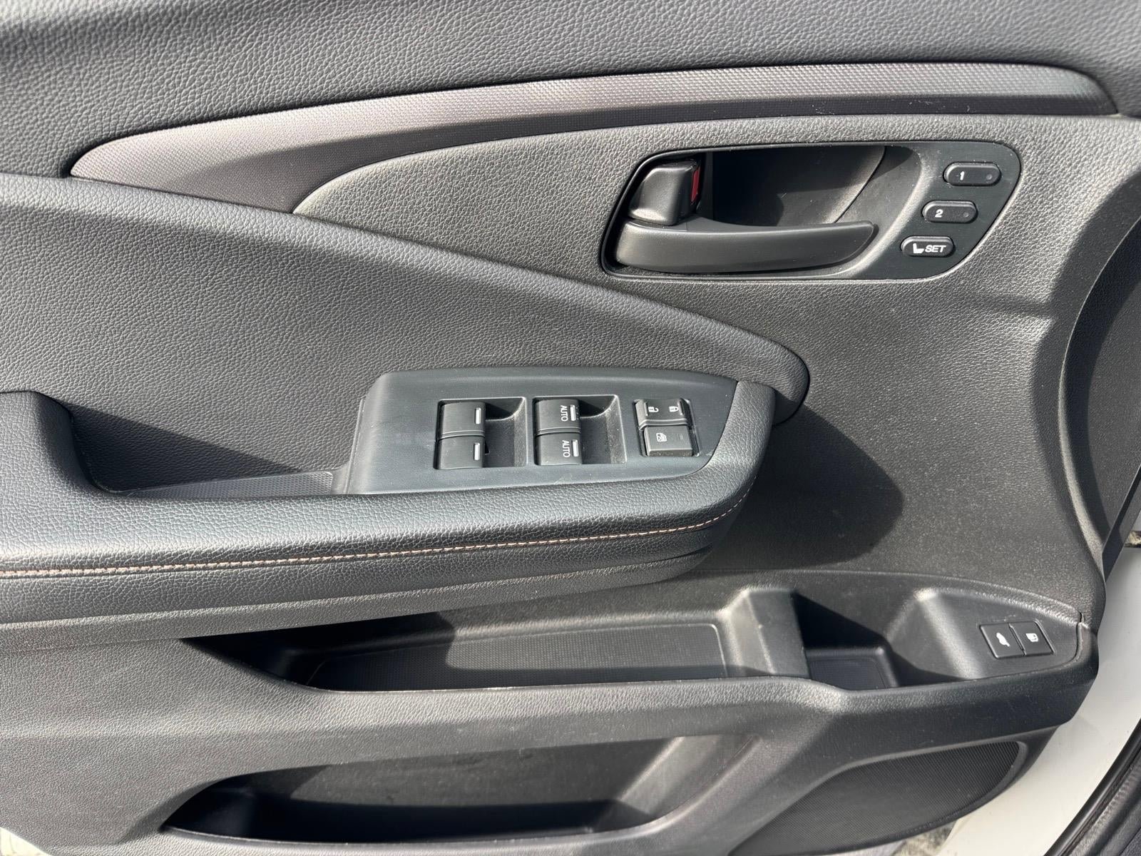 Used 2022 Honda Pilot TrailSport image 13