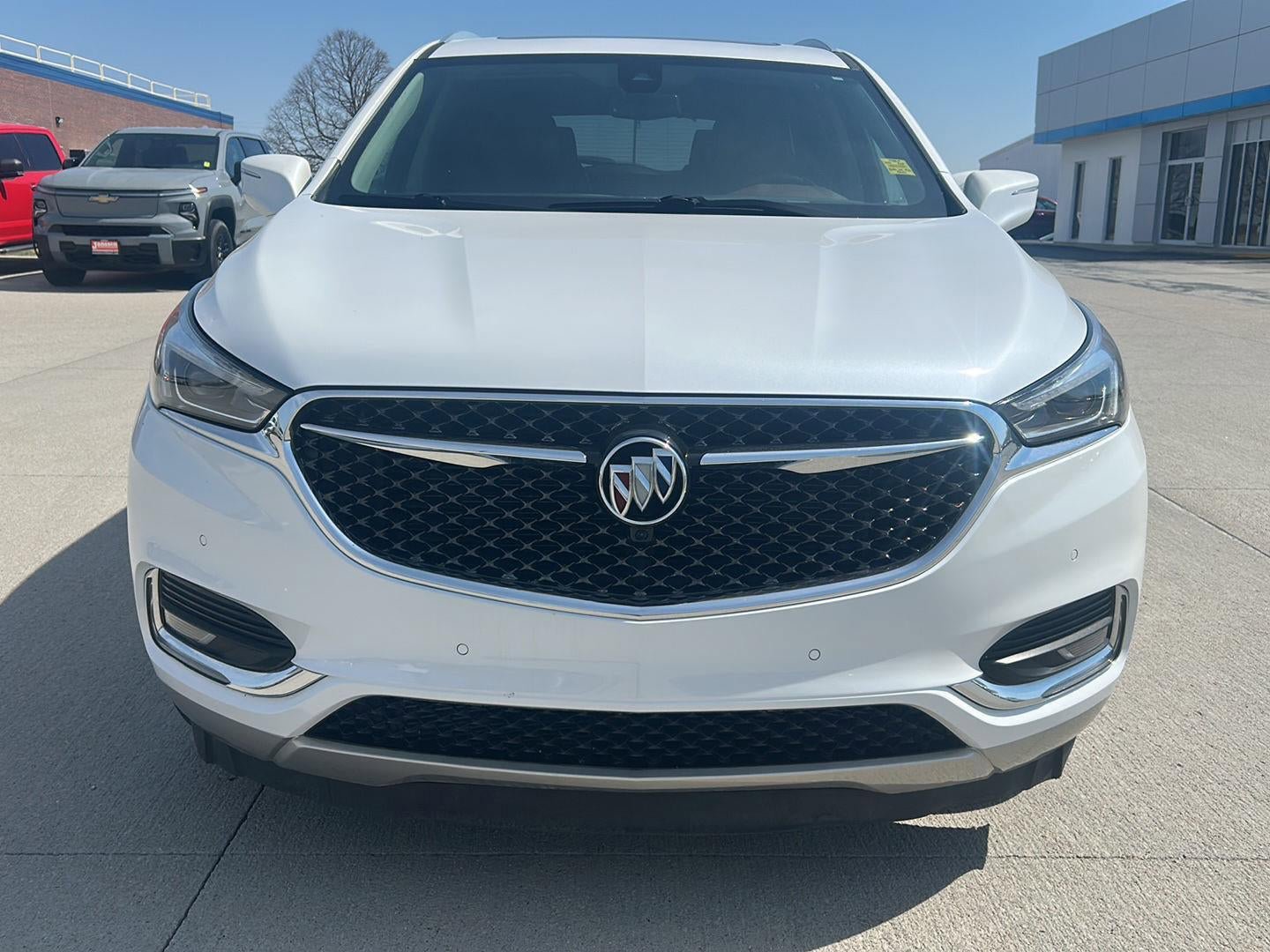 Used 2018 Buick Enclave Avenir w/ Trailering Package AWD/4WD image 3
