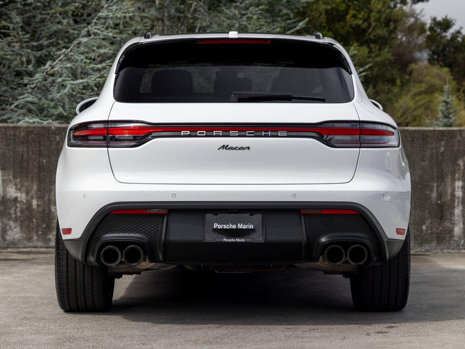 Certified 2026 Porsche Macan AWD/4WD image 10