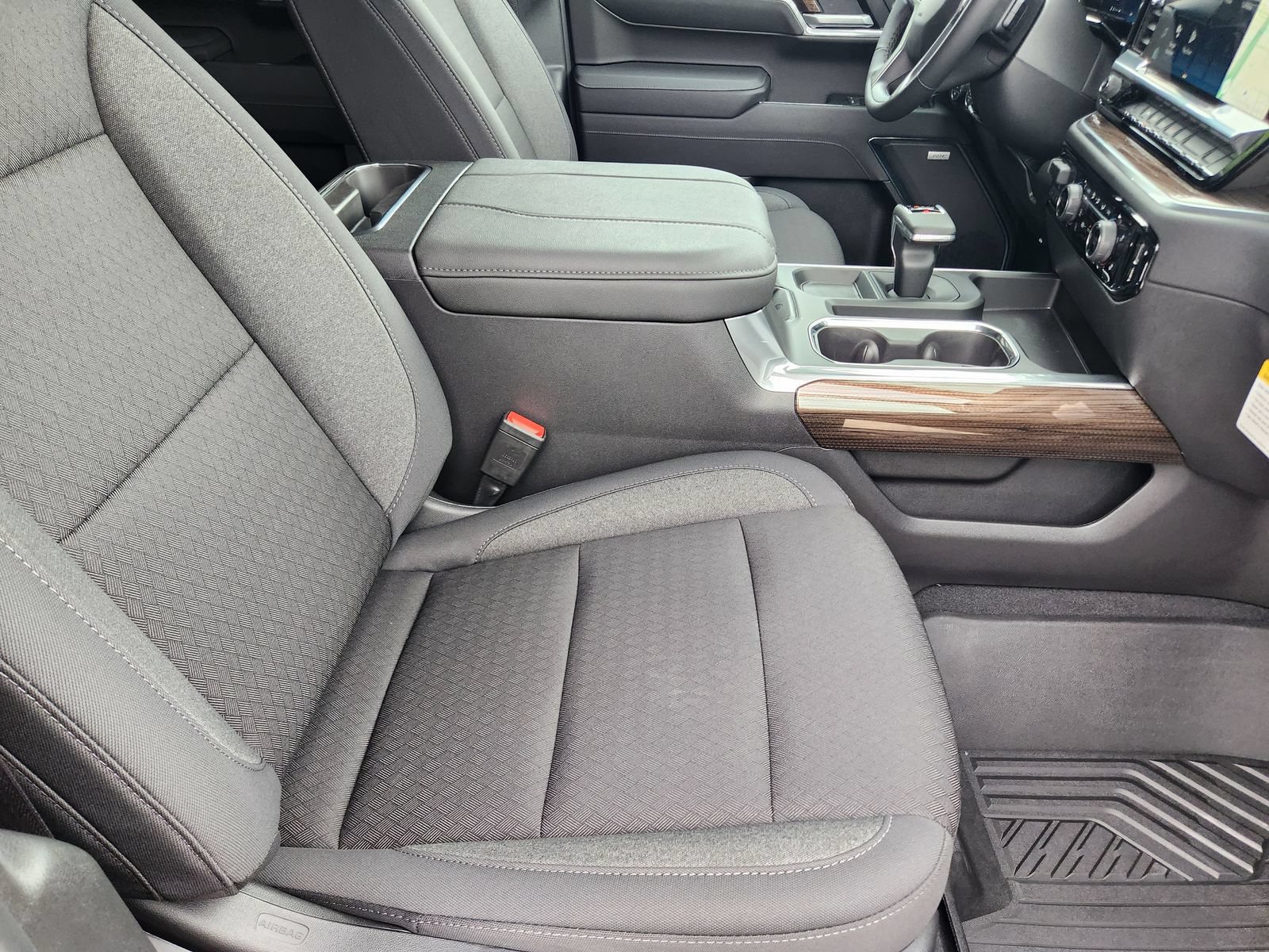 New 2026 Chevrolet Silverado 1500 LT Trail Boss w/ Convenience Package II AWD/4WD image 14
