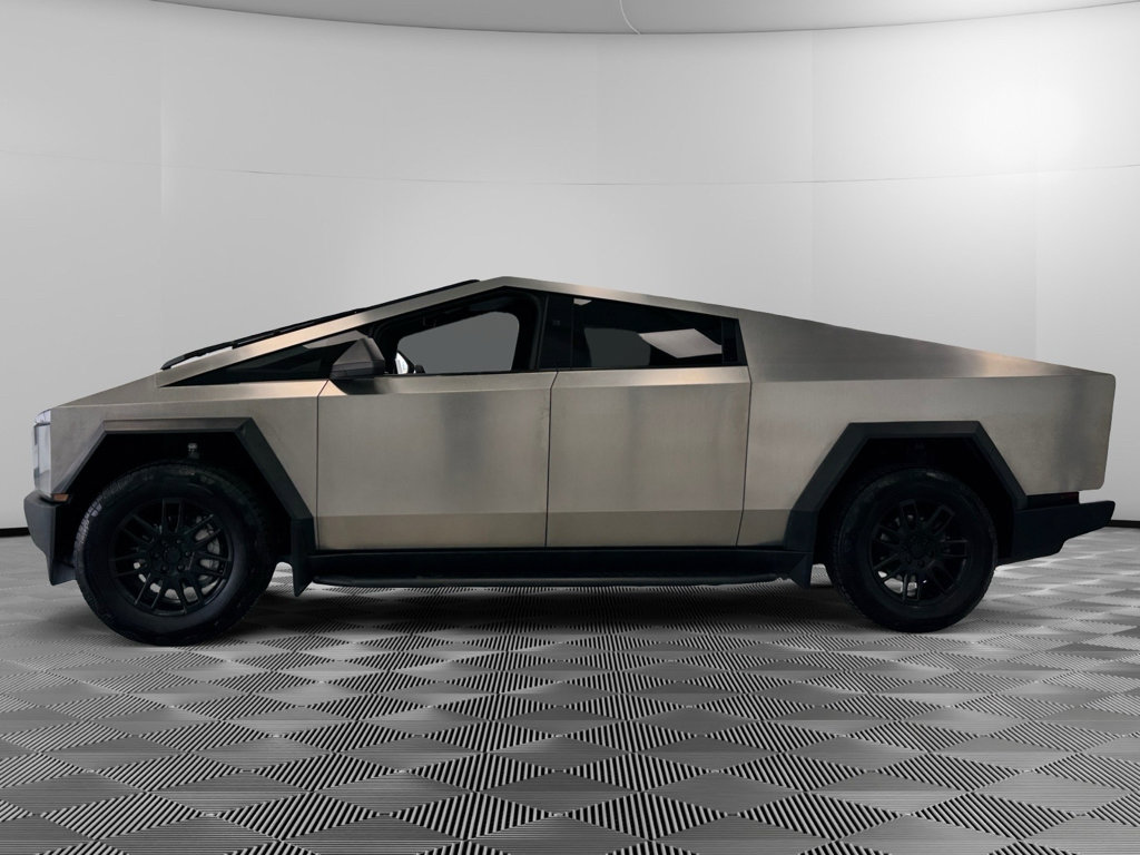Used 2024 Tesla Cybertruck AWD Crew Cab image 5